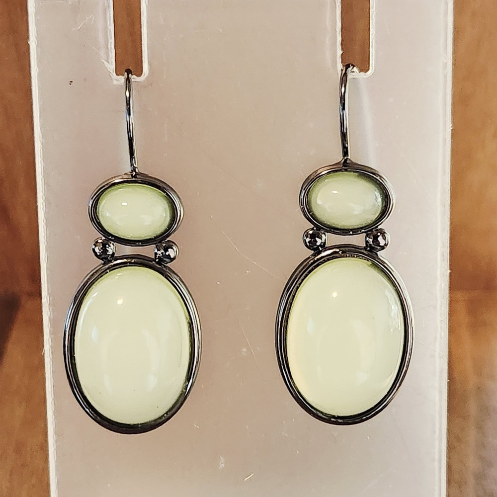 Mint‎ Green Double Oval Cabochon Drop Earrings Gunmetal Tone Kidney Wire 1.5"